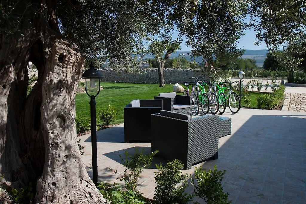 Serravalle Relais & Country Villa With Private Pool - Esclusive Use Chiaramonte Gulfi Apartment